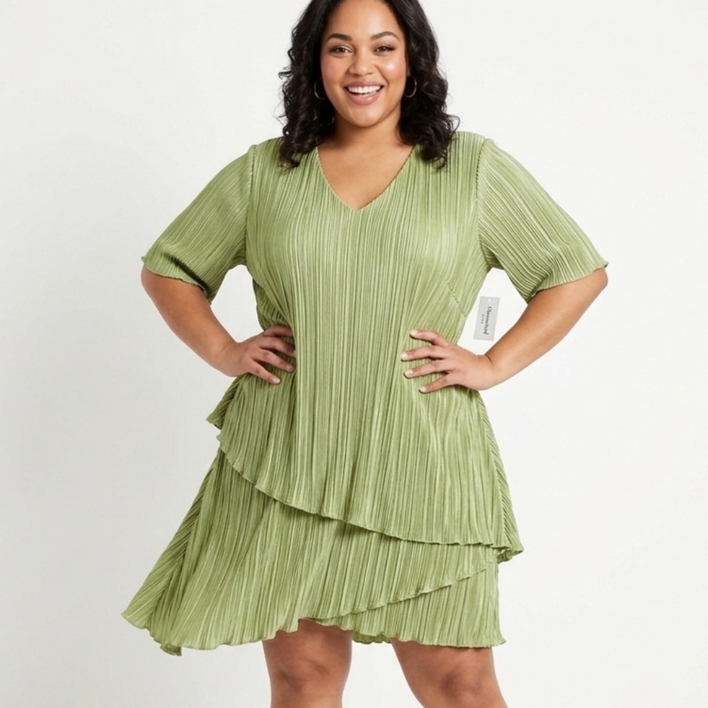 NWT Connected Apparel Plus Size Green Tiered Pleated Midi Dress